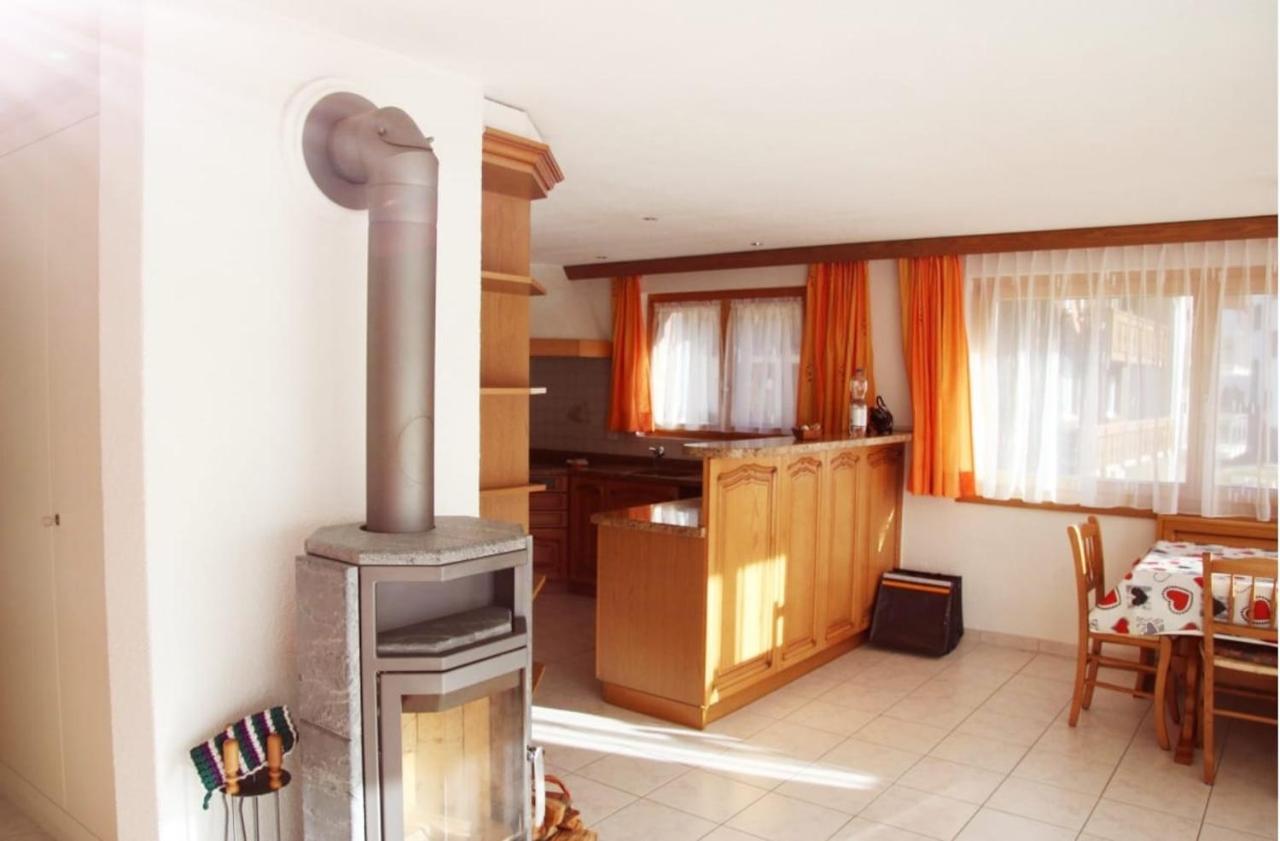 Haus Falke Saas-Grund Esterno foto